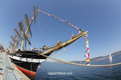 KRUZENSHTERN -  VELERO RUSO - BARCO - DESAFÍO ATLÁNTICO DE GRANDES VELEROS - REGATA CUTTY SARK. 2009 - TALL SHIPS ATLANTIC CHALLENGE 2009