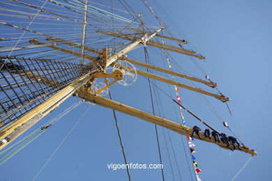 KRUZENSHTERN -  VELERO RUSO - BARCO - DESAFÍO ATLÁNTICO DE GRANDES VELEROS - REGATA CUTTY SARK. 2009 - TALL SHIPS ATLANTIC CHALLENGE 2009