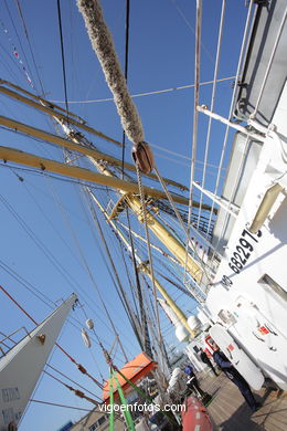 KRUZENSHTERN -  VELERO RUSO - BARCO - DESAFÍO ATLÁNTICO DE GRANDES VELEROS - REGATA CUTTY SARK. 2009 - TALL SHIPS ATLANTIC CHALLENGE 2009