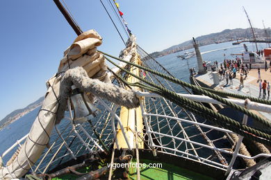 KRUZENSHTERN -  VELERO RUSO - BARCO - DESAFÍO ATLÁNTICO DE GRANDES VELEROS - REGATA CUTTY SARK. 2009 - TALL SHIPS ATLANTIC CHALLENGE 2009