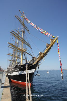KRUZENSHTERN -  VELERO RUSO - BARCO - DESAFÍO ATLÁNTICO DE GRANDES VELEROS - REGATA CUTTY SARK. 2009 - TALL SHIPS ATLANTIC CHALLENGE 2009