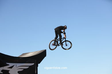 MOUNTAIN BIKE DIRT JUMP - MARISQUIÑO 2013.  