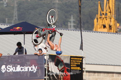 MOUNTAIN BIKE DIRT JUMP - MARISQUIÑO 2013.  