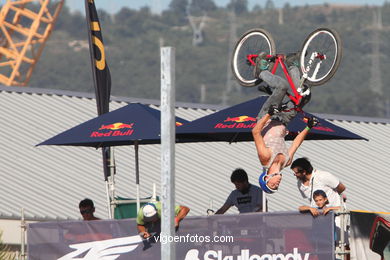 MOUNTAIN BIKE DIRT JUMP - MARISQUIÑO 2013.  