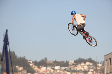 MOUNTAIN BIKE DIRT JUMP - MARISQUIÑO 2013.  