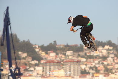 MOUNTAIN BIKE DIRT JUMP - MARISQUIÑO 2013.  