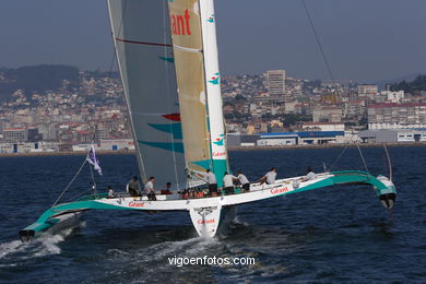 TRIMARANES - MULTICASCOS - GRANDE PREMEIO a GALIZA 2005