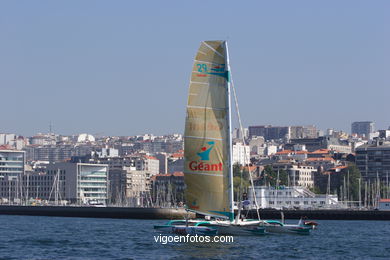 TRIMARANES - MULTICASCOS - GRANDE PREMEIO a GALIZA 2005