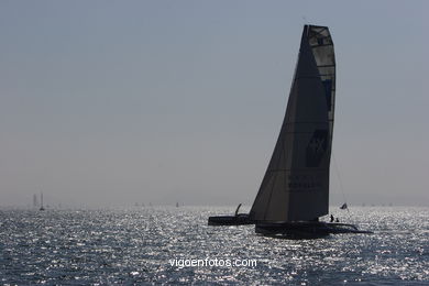 TRIMARANES - MULTICASCOS - GRANDE PREMEIO a GALIZA 2005