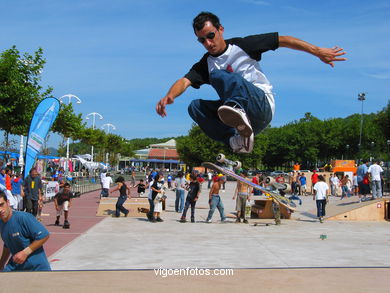 SKATE EN SAMIL - IV OPEN SKATEBOARDING O MARISQUIÑO 2004