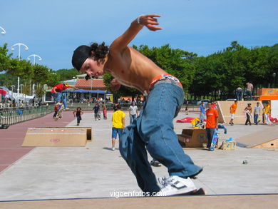 SKATE EN SAMIL - IV OPEN SKATEBOARDING O MARISQUIÑO 2004