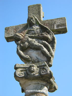 STONE CROSSES DE ALCABRE AND NAVIA