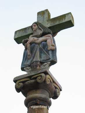 STONE CROSSES OF CASTRELOS AND SÁRDOMA