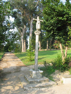 STONE CROSSES OF CASTRELOS AND SÁRDOMA