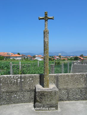 CRUCEIROS DE CORUXO, OIA E SAIÁNS