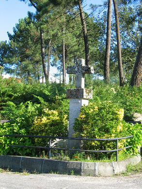 STONE CROSSES OF CORUXO, OIA AND SAIÁNS