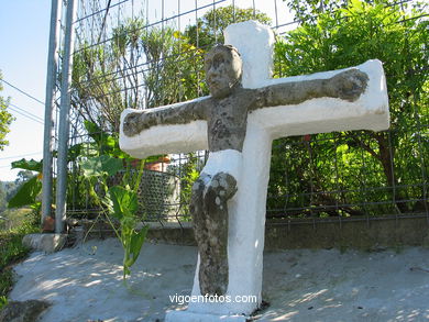 CRUCEIROS DE CORUXO, OIA E SAIÁNS