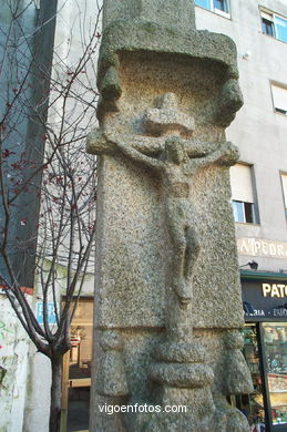 CENTER OF CITY STONE CROSSES 