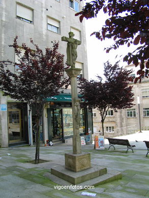 CENTER OF CITY STONE CROSSES 