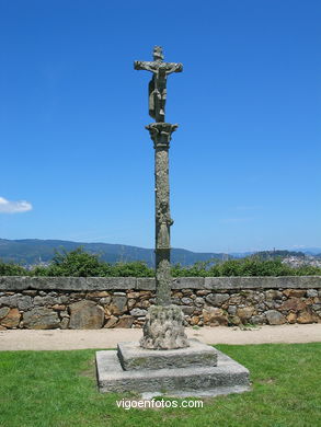 CENTER OF CITY STONE CROSSES 