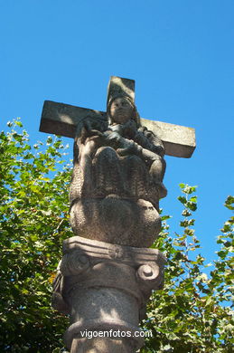 CENTER OF CITY STONE CROSSES 