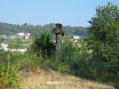 STONE CROSSES OF ZAMÁNS AND VALLADARES