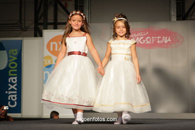 VESTIDOS DE ARRAS. BODAS. COLECCIÓN 2009. PASARELA HAPPY NOVIAS. BODAS