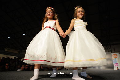 VESTIDOS DE ARRAS. BODAS. COLECCIÓN 2009. PASARELA HAPPY NOVIAS. BODAS