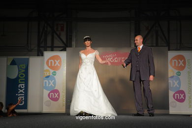 VESTIDOS DE NOVIA. NOVIAS COLECCIÓN 2009. PASARELA HAPPY NOVIAS. BODAS