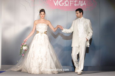 WEDDING DRESSES. BRIDAL GOWN. NUPTIAL COLLECTION  2008. RUNWAY FASHION