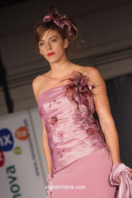 WEDDING DRESSES. COLLECTION 2008. RUNWAY FASHION