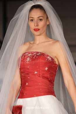 WEDDING DRESSES. COLLECTION 2008. RUNWAY FASHION