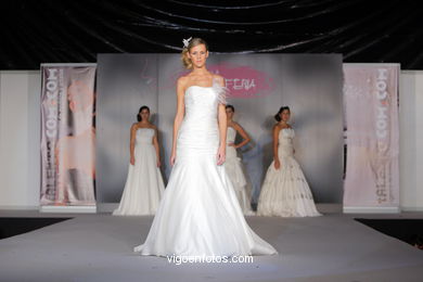 WEDDING DRESSES. COLLECTION 2010. RUNWAY FASHION