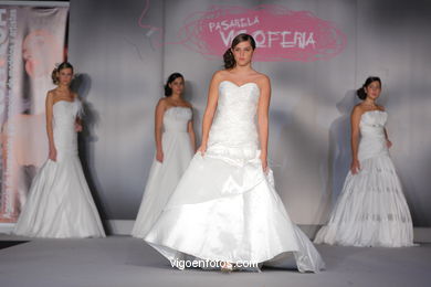 WEDDING DRESSES. COLLECTION 2010. RUNWAY FASHION