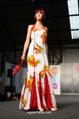 ABRIL. DISEÑADOR: MARIA JESUS CUEVAS. PASARELA DE MODA JÓVENES DISEÑADORES 2008 - VIGOFERIA