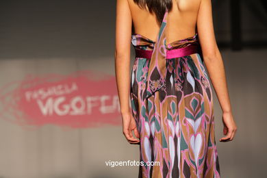 AIME LA VIE. DISEÑADOR: JOANA DIESTRE REDONDO. PASARELA DE MODA JÓVENES DISEÑADORES 2008 - VIGOFERIA