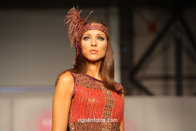 AIME LA VIE. DISEÑADOR: JOANA DIESTRE REDONDO. RUNWAY FASHION OF YOUNG FASHION DESIGNER 2008 - VIGOFERIA