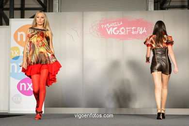 KRISS. DISEÑADOR: KRISS ARIANA HASSAN. RUNWAY FASHION OF YOUNG FASHION DESIGNER 2008 - VIGOFERIA