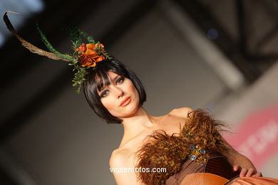 KRISS. DISEÑADOR: KRISS ARIANA HASSAN. RUNWAY FASHION OF YOUNG FASHION DESIGNER 2008 - VIGOFERIA