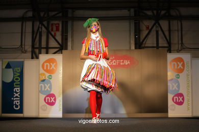 JUGUSEANDO. DISEÑADOR: NAHIA IRIARTE OZKARIZ. RUNWAY FASHION OF YOUNG FASHION DESIGNER 2008 - VIGOFERIA