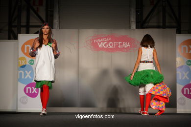 JUGUSEANDO. DISEÑADOR: NAHIA IRIARTE OZKARIZ. PASARELA DE MODA JÓVENES DISEÑADORES 2008 - VIGOFERIA