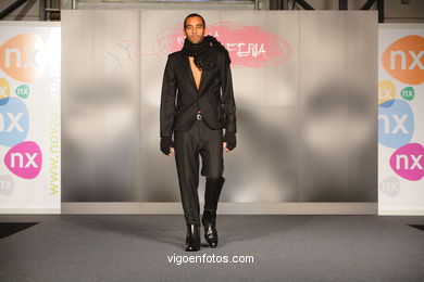 NIGHT CALLS. DISEÑADOR: ROBERTO LÓPEZ ETXEBERRIA. RUNWAY FASHION OF YOUNG FASHION DESIGNER 2008 - VIGOFERIA