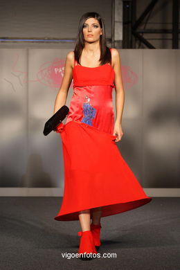 NOCHES EN JAPON. DISEÑADOR: Mª DEL CARMEN PEREZ COSTAS. PASARELA DE MODA JÓVENES DISEÑADORES 2008 - VIGOFERIA