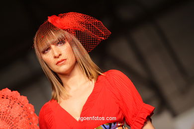 NOCHES EN JAPON. DISEÑADOR: Mª DEL CARMEN PEREZ COSTAS. PASARELA DE MODA JÓVENES DISEÑADORES 2008 - VIGOFERIA