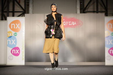 LINOLEUM. DISEÑADOR: JAIME ALBERTO MESA OLANO.RUNWAY FASHION OF YOUNG FASHION DESIGNER 2008 - VIGOFERIA