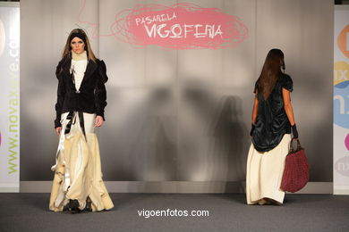 ORGANICA. DISEÑADOR: IZASKUN ARES VIEITES. PASARELA DE MODA JÓVENES DISEÑADORES 2008 - VIGOFERIA