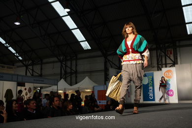 L'ESPIRIT LIBRE. DISEÑADOR: CRISTINA BERNARDEZ FERNANDEZ. PASARELA DE MODA JÓVENES DISEÑADORES 2008 - VIGOFERIA