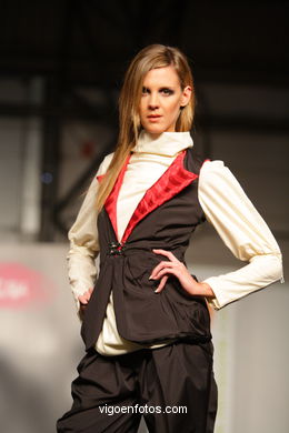 VELSA. DISEÑADOR: ILAZKI MARTIRENA BARGUILLA. PASARELA DE MODA JÓVENES DISEÑADORES 2008 - VIGOFERIA