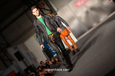 VIRTUAL REALITY. DISEÑADOR: MARTA RODRIGUEZ PENEDO. RUNWAY FASHION OF YOUNG FASHION DESIGNER 2008 - VIGOFERIA