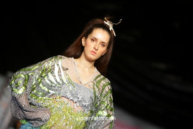 SEXTO CONTINENTE. FASHION DESIGNER: MARTA MUÑOZ . RUNWAY FASHION OF YOUNG FASHION DESIGNER 2009 - VIGOFERIA